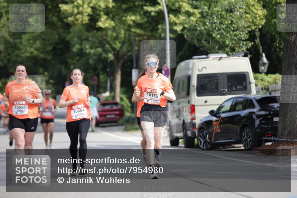 15.06.2025 - REWE Women's Run Jannik Wohlers http://msf.ph/oto/7954980 15.06.2025 08:50:33 Laufen 10853, 10854, 10176 meine-sportfotos.de