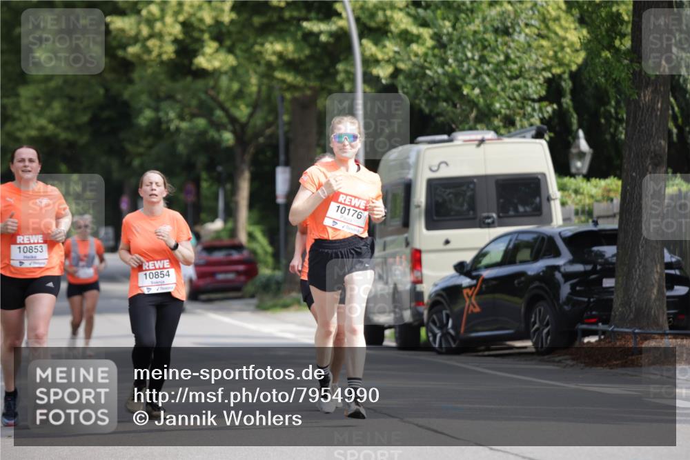 15.06.2025 - REWE Women's Run Jannik Wohlers http://msf.ph/oto/7954990 15.06.2025 08:50:33 Laufen 10853, 10854, 10176 meine-sportfotos.de
