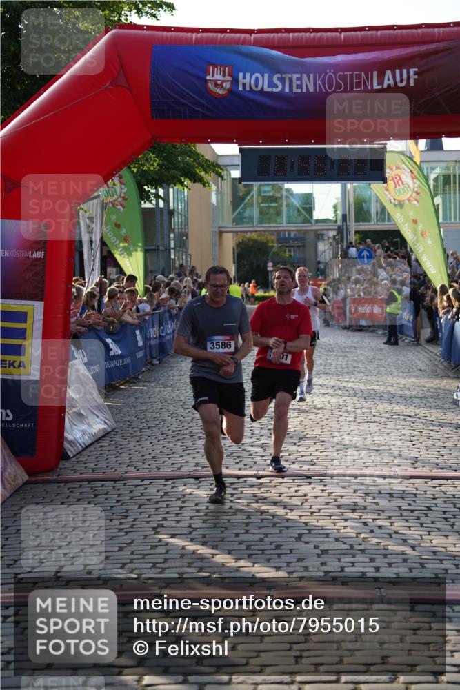 13.06.2025 - Holstenköstenlauf Felixshl http://msf.ph/oto/7955015 13.06.2025 19:45:34 Laufen 2768, 2822, 3301, 3586 meine-sportfotos.de