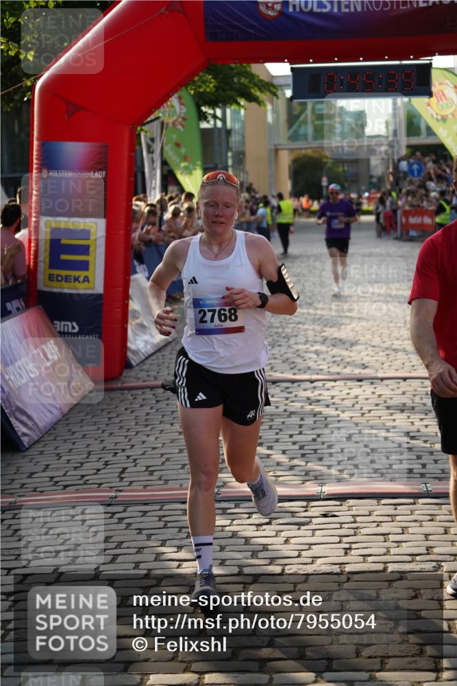 13.06.2025 - Holstenköstenlauf Felixshl http://msf.ph/oto/7955054 13.06.2025 19:45:38 Laufen 2768, 2822, 3301, 3586 meine-sportfotos.de