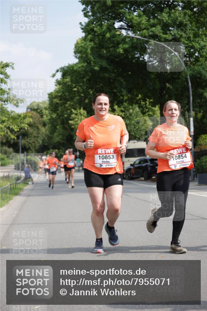 15.06.2025 - REWE Women's Run Jannik Wohlers http://msf.ph/oto/7955071 15.06.2025 08:50:38 Laufen 10853, 10854 meine-sportfotos.de