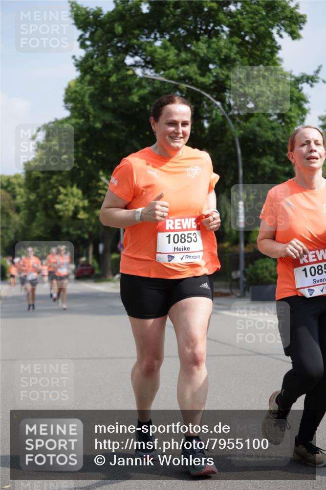 15.06.2025 - REWE Women's Run Jannik Wohlers http://msf.ph/oto/7955100 15.06.2025 08:50:39 Laufen 10853, 1085 meine-sportfotos.de