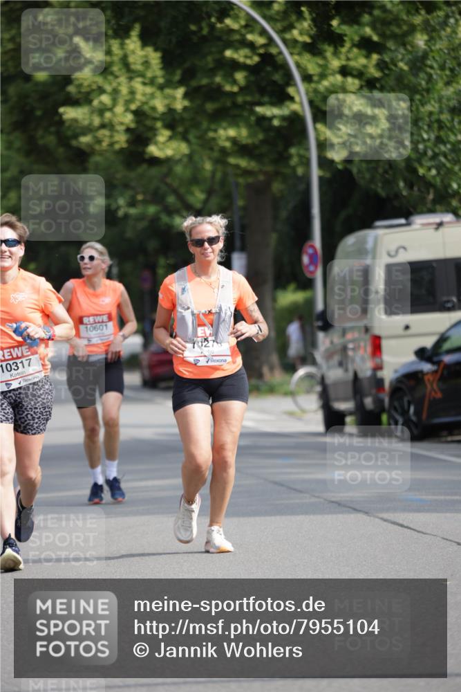 15.06.2025 - REWE Women's Run Jannik Wohlers http://msf.ph/oto/7955104 15.06.2025 08:50:42 Laufen 10317, 10601 meine-sportfotos.de