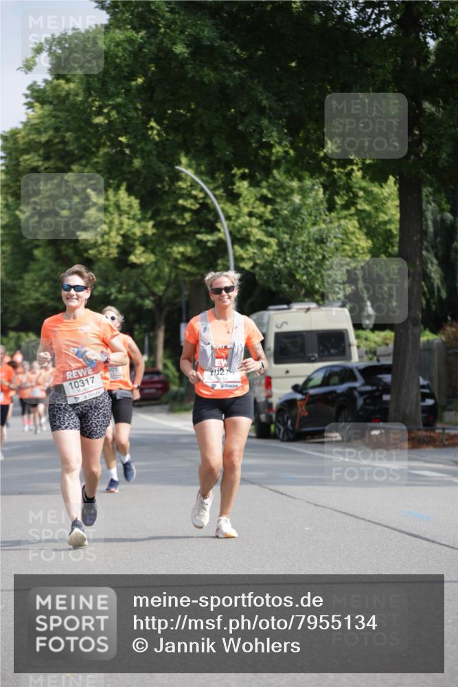 15.06.2025 - REWE Women's Run Jannik Wohlers http://msf.ph/oto/7955134 15.06.2025 08:50:44 Laufen 10317 meine-sportfotos.de