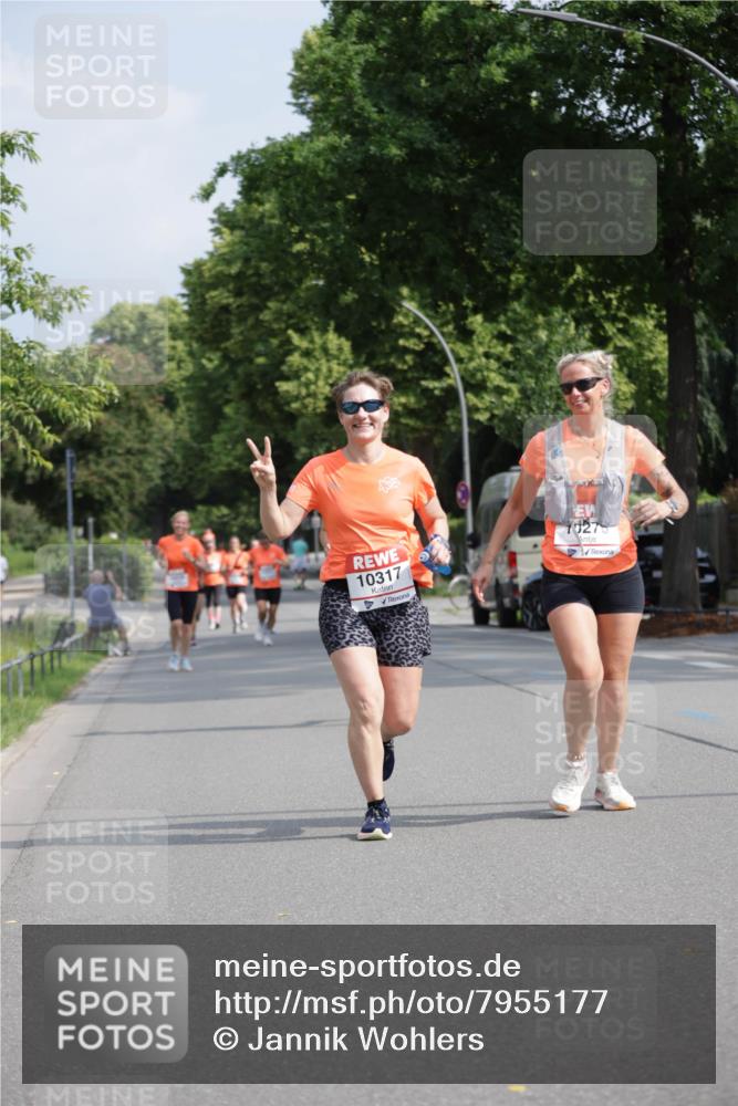 15.06.2025 - REWE Women's Run Jannik Wohlers http://msf.ph/oto/7955177 15.06.2025 08:50:45 Laufen 10317, 70276 meine-sportfotos.de