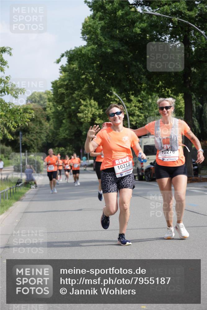 15.06.2025 - REWE Women's Run Jannik Wohlers http://msf.ph/oto/7955187 15.06.2025 08:50:45 Laufen 10317, 70276 meine-sportfotos.de