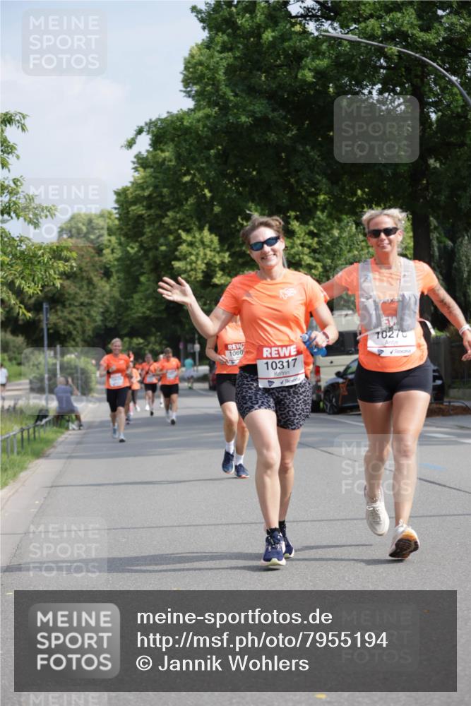 15.06.2025 - REWE Women's Run Jannik Wohlers http://msf.ph/oto/7955194 15.06.2025 08:50:46 Laufen 1060, 10317, 10276 meine-sportfotos.de