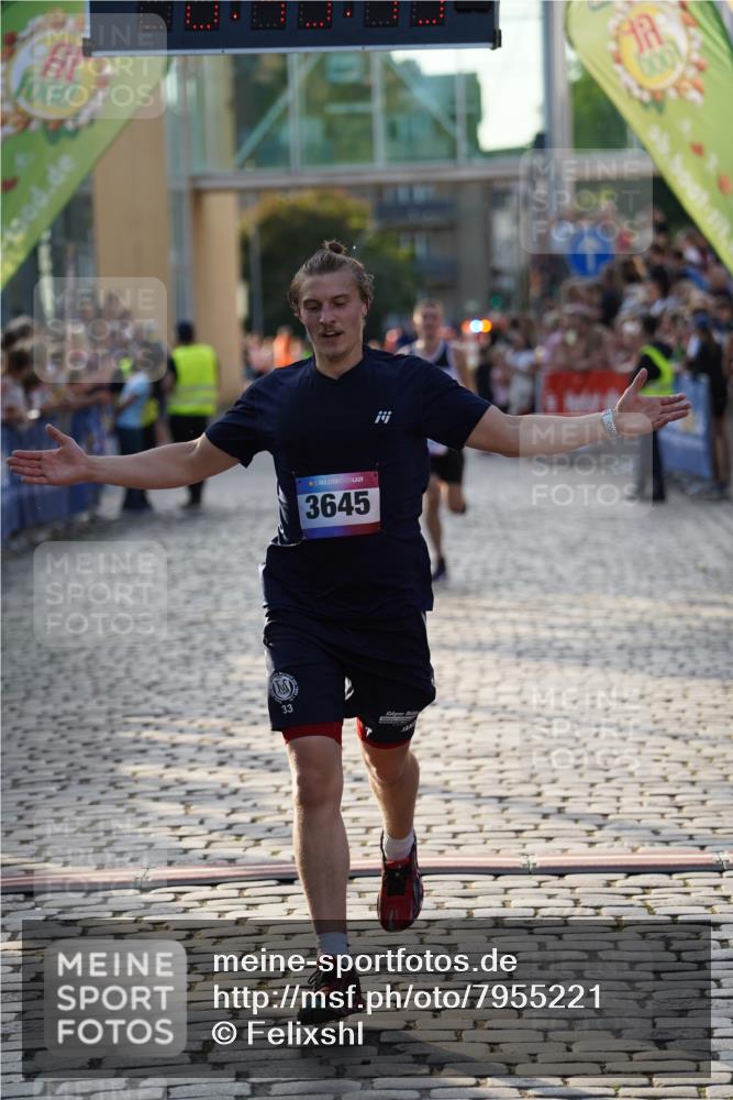 13.06.2025 - Holstenköstenlauf Felixshl http://msf.ph/oto/7955221 13.06.2025 19:45:49 Laufen 2989, 3227, 3280, 3645, 3771 meine-sportfotos.de