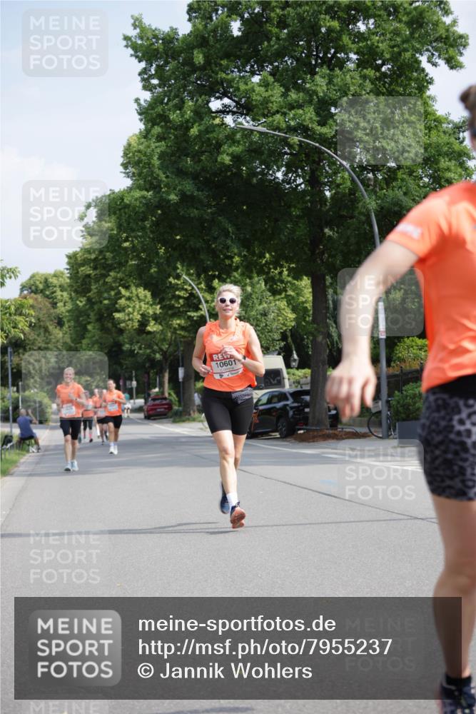 15.06.2025 - REWE Women's Run Jannik Wohlers http://msf.ph/oto/7955237 15.06.2025 08:50:47 Laufen  meine-sportfotos.de