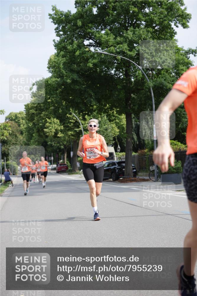 15.06.2025 - REWE Women's Run Jannik Wohlers http://msf.ph/oto/7955239 15.06.2025 08:50:47 Laufen 106 meine-sportfotos.de