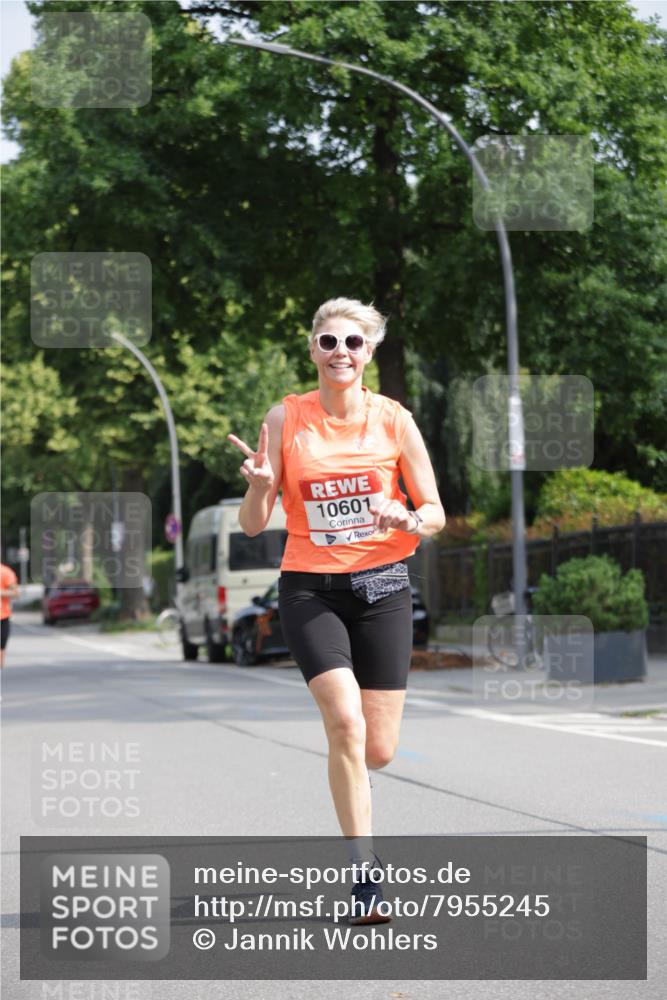 15.06.2025 - REWE Women's Run Jannik Wohlers http://msf.ph/oto/7955245 15.06.2025 08:50:48 Laufen 10601 meine-sportfotos.de