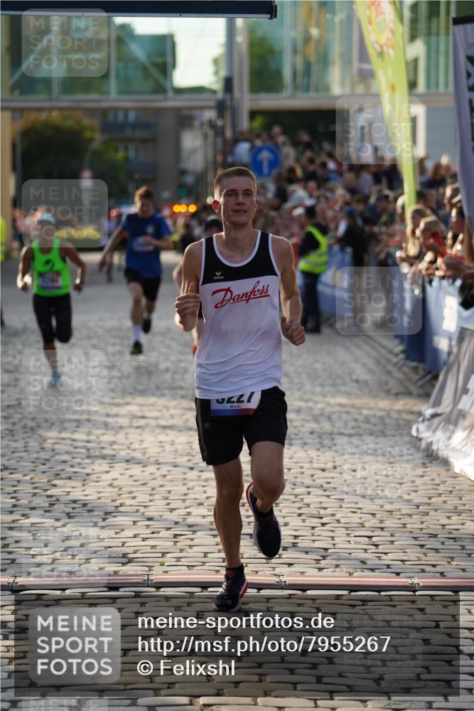 13.06.2025 - Holstenköstenlauf Felixshl http://msf.ph/oto/7955267 13.06.2025 19:45:52 Laufen 2989, 3227, 3280, 3645, 3771 meine-sportfotos.de