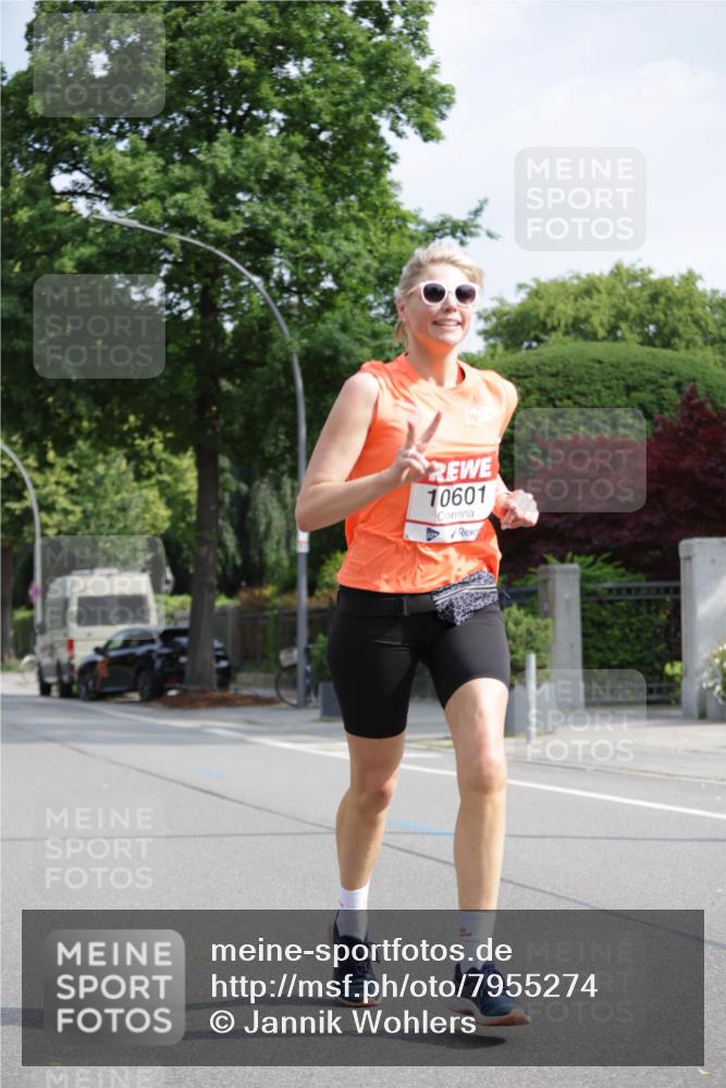 15.06.2025 - REWE Women's Run Jannik Wohlers http://msf.ph/oto/7955274 15.06.2025 08:50:49 Laufen 10601 meine-sportfotos.de