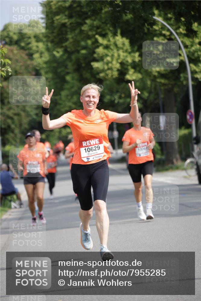 15.06.2025 - REWE Women's Run Jannik Wohlers http://msf.ph/oto/7955285 15.06.2025 08:50:50 Laufen 10629, 10061 meine-sportfotos.de