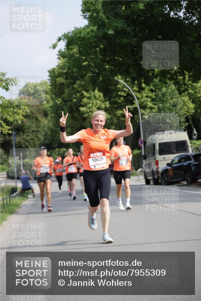 15.06.2025 - REWE Women's Run Jannik Wohlers http://msf.ph/oto/7955309 15.06.2025 08:50:51 Laufen 10629, 1006 meine-sportfotos.de