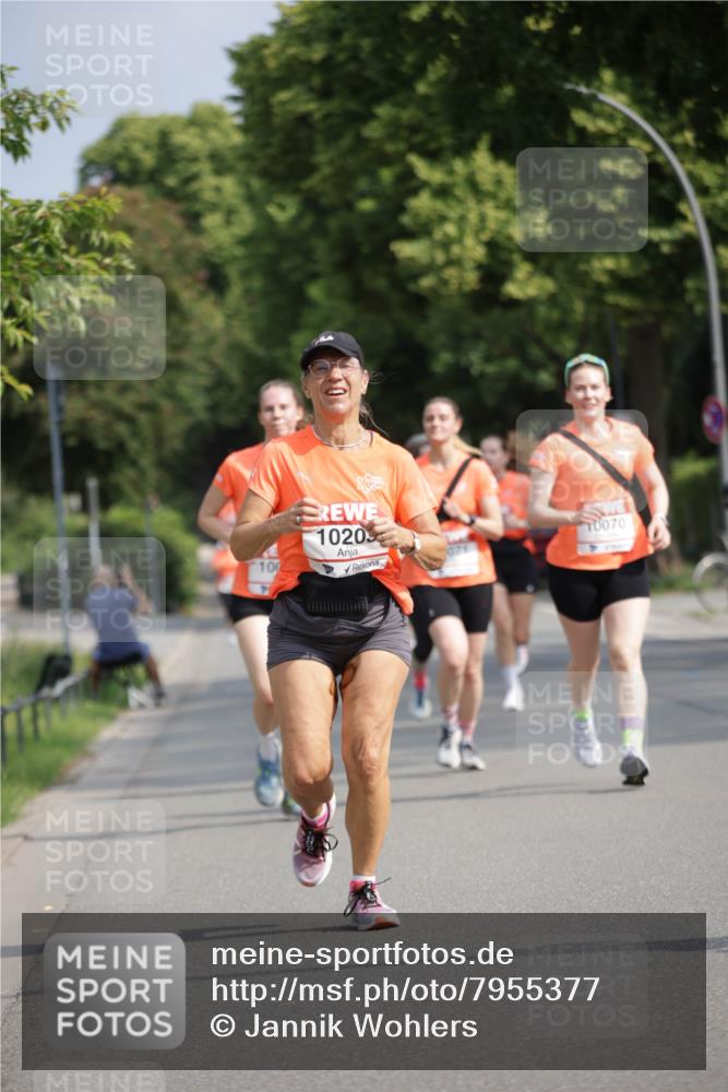 15.06.2025 - REWE Women's Run Jannik Wohlers http://msf.ph/oto/7955377 15.06.2025 08:50:54 Laufen 1020 meine-sportfotos.de