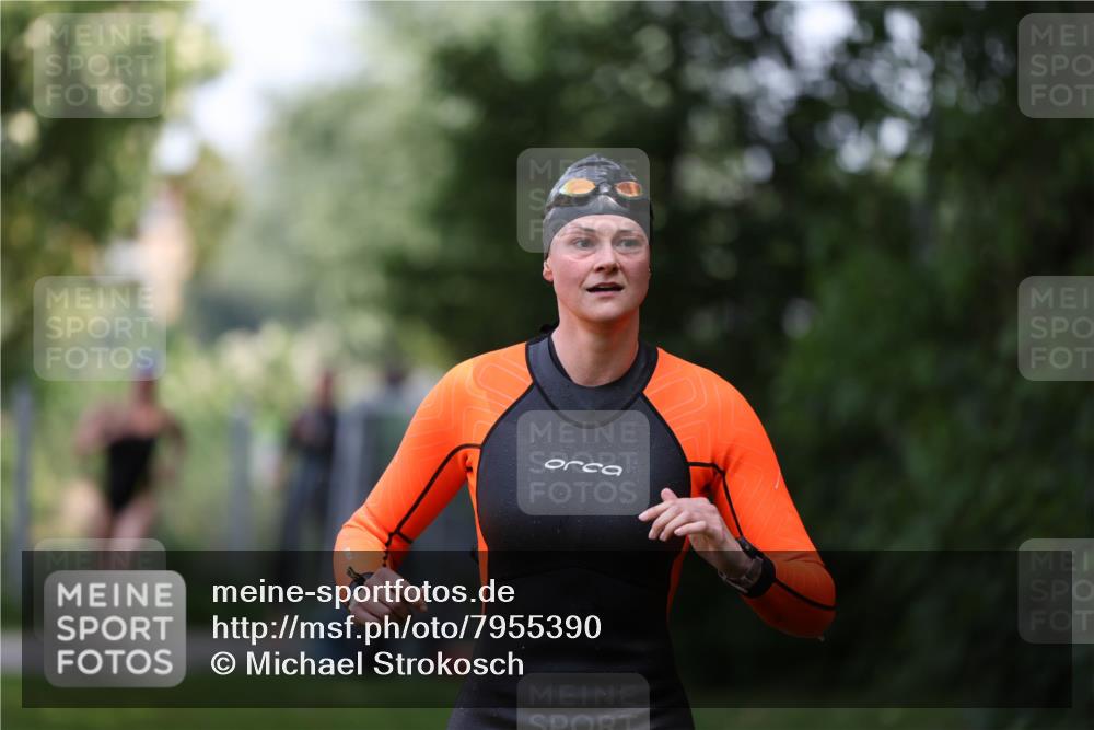 15.06.2025 - 7 Türme Triathlon Michael Strokosch http://msf.ph/oto/7955390 15.06.2025 12:32:52 Schwimmen 447, 472, 486, 529, 660 meine-sportfotos.de