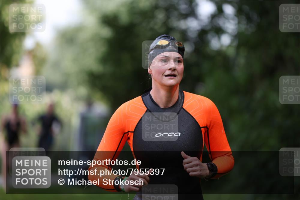 15.06.2025 - 7 Türme Triathlon Michael Strokosch http://msf.ph/oto/7955397 15.06.2025 12:32:52 Schwimmen 447, 472, 486, 529, 660 meine-sportfotos.de