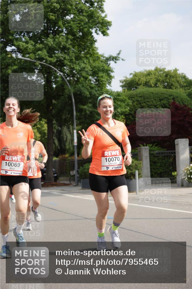 15.06.2025 - REWE Women's Run Jannik Wohlers http://msf.ph/oto/7955465 15.06.2025 08:50:58 Laufen 10069, 10070 meine-sportfotos.de