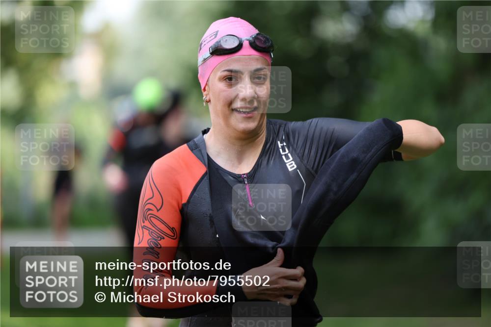 15.06.2025 - 7 Türme Triathlon Michael Strokosch http://msf.ph/oto/7955502 15.06.2025 12:33:06 Schwimmen 381, 382, 401, 428, 447, 472, 486, 529, 650 meine-sportfotos.de