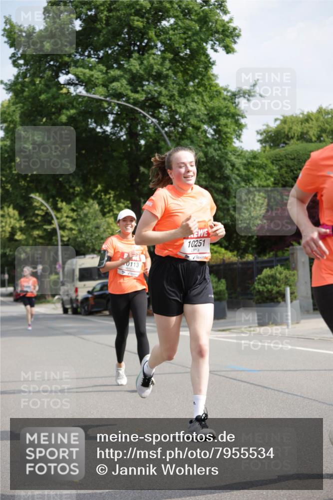 15.06.2025 - REWE Women's Run Jannik Wohlers http://msf.ph/oto/7955534 15.06.2025 08:51:03 Laufen 0113, 10251 meine-sportfotos.de