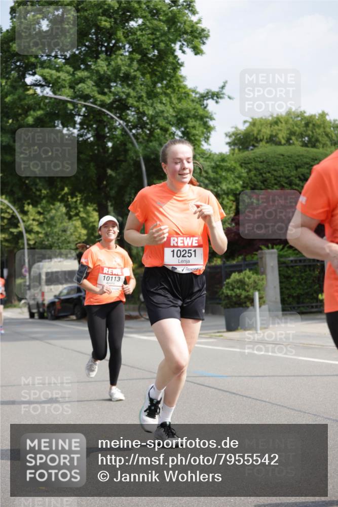 15.06.2025 - REWE Women's Run Jannik Wohlers http://msf.ph/oto/7955542 15.06.2025 08:51:03 Laufen 10113, 10251 meine-sportfotos.de
