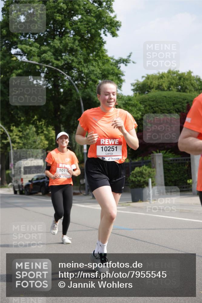15.06.2025 - REWE Women's Run Jannik Wohlers http://msf.ph/oto/7955545 15.06.2025 08:51:03 Laufen 1011, 10251 meine-sportfotos.de