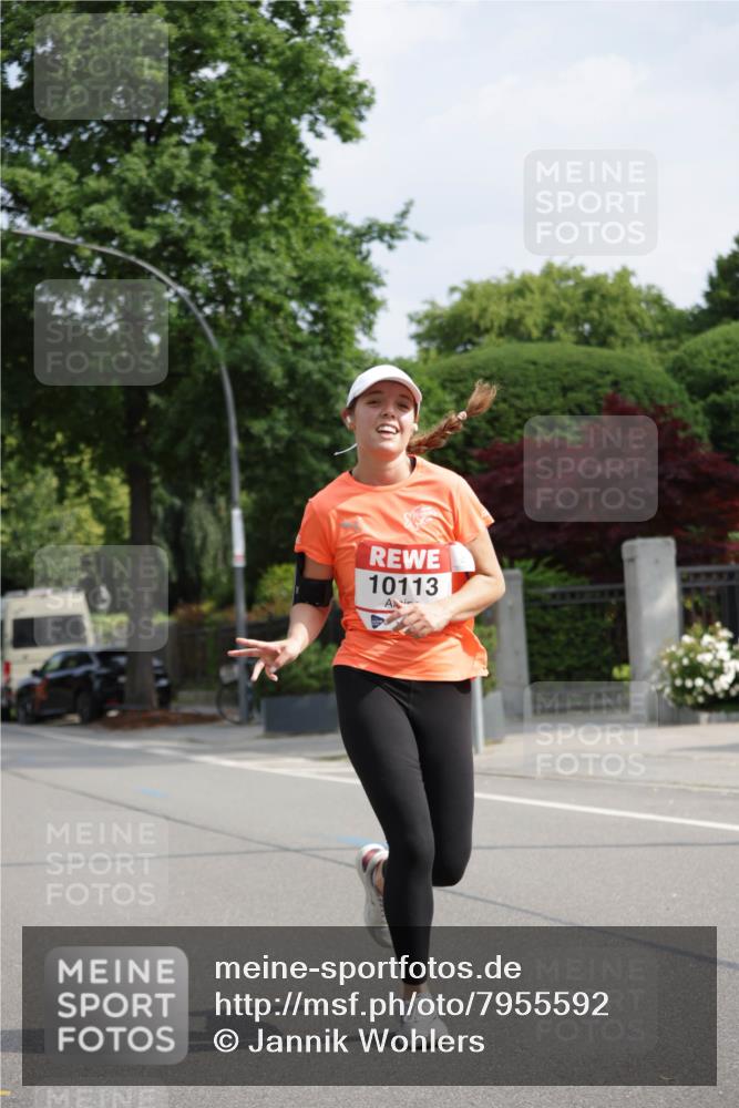 15.06.2025 - REWE Women's Run Jannik Wohlers http://msf.ph/oto/7955592 15.06.2025 08:51:04 Laufen 10113 meine-sportfotos.de
