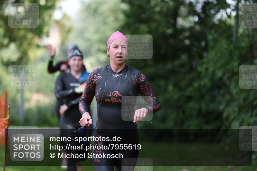 15.06.2025 - 7 Türme Triathlon Michael Strokosch http://msf.ph/oto/7955619 15.06.2025 12:33:24 Schwimmen 381, 382, 391, 401, 428, 433, 601, 675 meine-sportfotos.de
