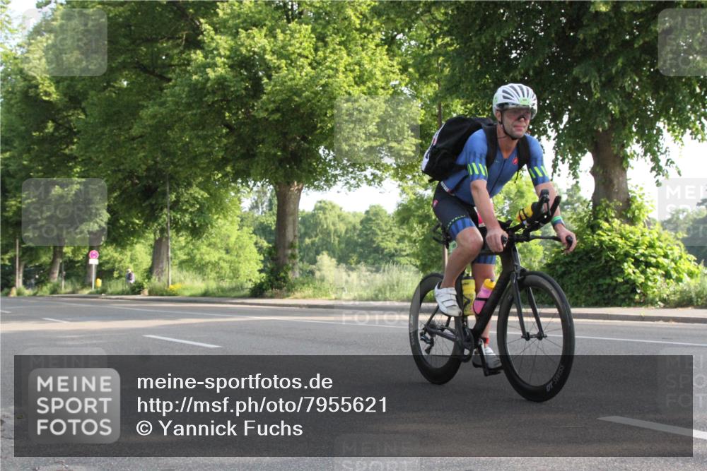 15.06.2025 - 7 Türme Triathlon Yannick Fuchs http://msf.ph/oto/7955621 15.06.2025 08:50:51 Radfahren  meine-sportfotos.de