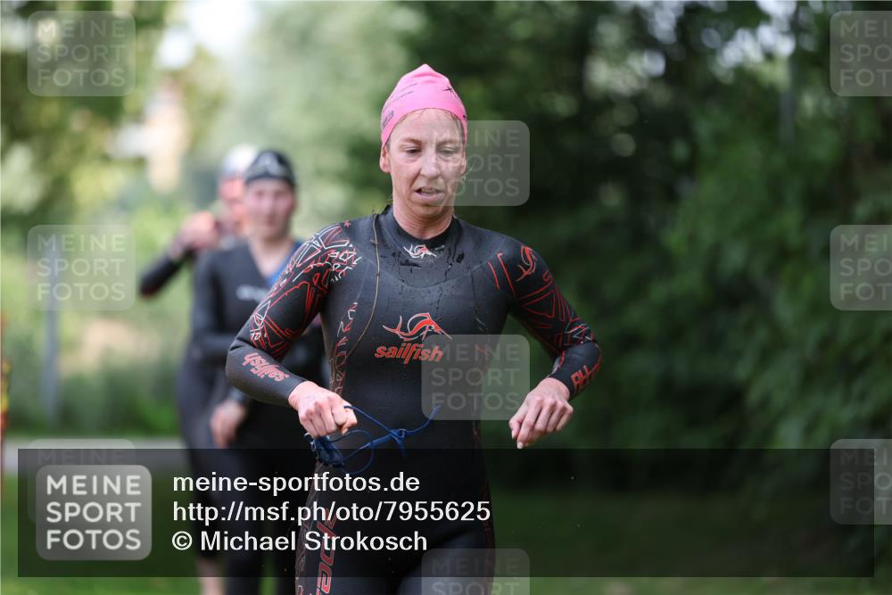 15.06.2025 - 7 Türme Triathlon Michael Strokosch http://msf.ph/oto/7955625 15.06.2025 12:33:25 Schwimmen 381, 382, 391, 401, 415, 428, 433, 601, 675 meine-sportfotos.de