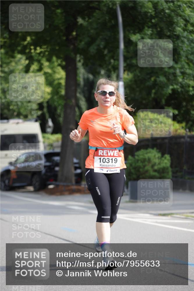 15.06.2025 - REWE Women's Run Jannik Wohlers http://msf.ph/oto/7955633 15.06.2025 08:51:15 Laufen 10319 meine-sportfotos.de