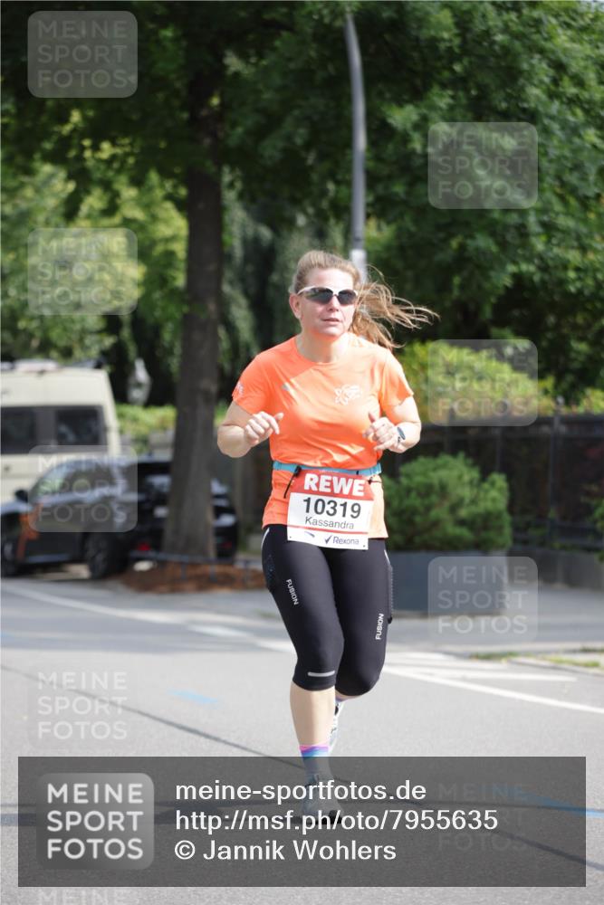 15.06.2025 - REWE Women's Run Jannik Wohlers http://msf.ph/oto/7955635 15.06.2025 08:51:15 Laufen 10319 meine-sportfotos.de