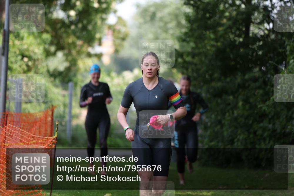 15.06.2025 - 7 Türme Triathlon Michael Strokosch http://msf.ph/oto/7955676 15.06.2025 12:33:36 Schwimmen 391, 415, 433, 601, 667, 675 meine-sportfotos.de