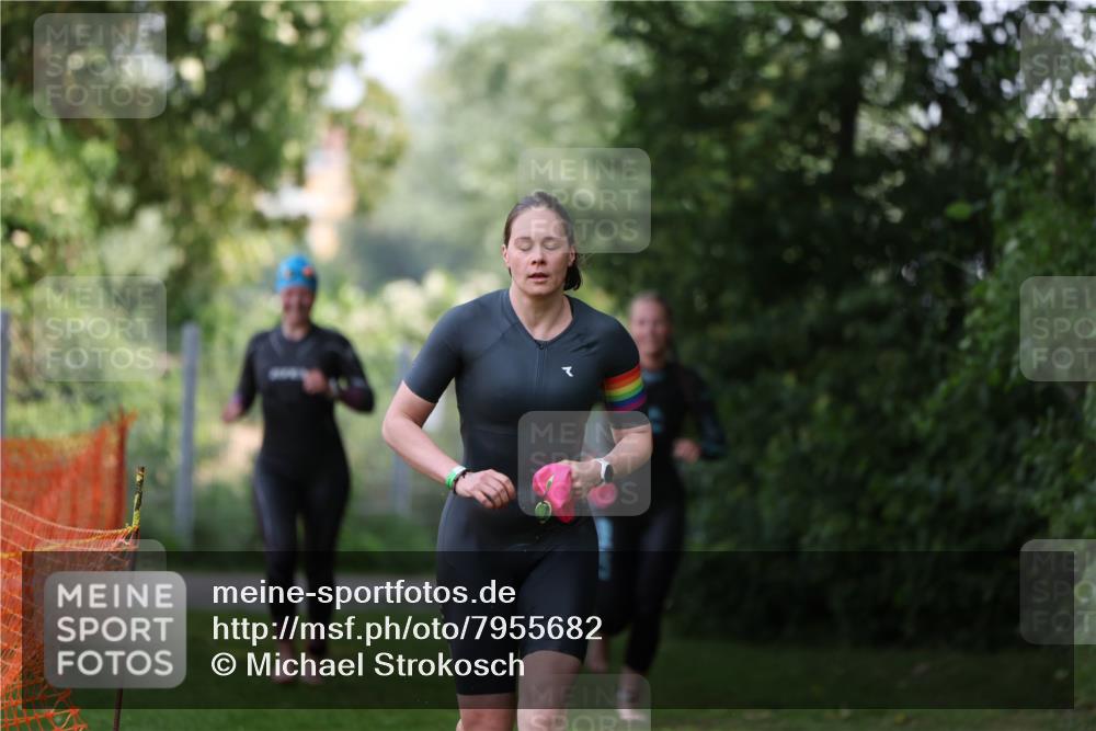 15.06.2025 - 7 Türme Triathlon Michael Strokosch http://msf.ph/oto/7955682 15.06.2025 12:33:37 Schwimmen 391, 415, 433, 601, 667, 675 meine-sportfotos.de