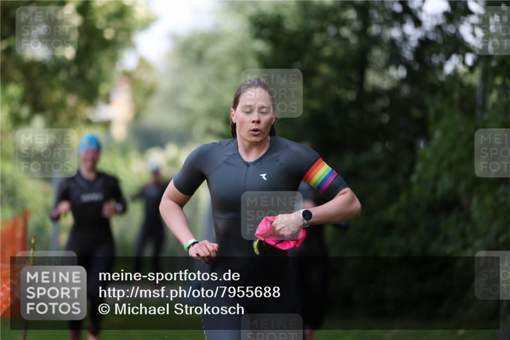 15.06.2025 - 7 Türme Triathlon Michael Strokosch http://msf.ph/oto/7955688 15.06.2025 12:33:38 Schwimmen 391, 415, 433, 667, 675 meine-sportfotos.de