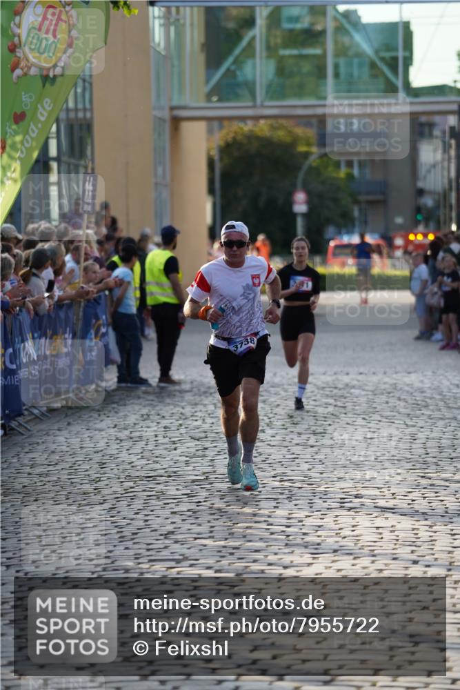 13.06.2025 - Holstenköstenlauf Felixshl http://msf.ph/oto/7955722 13.06.2025 19:46:20 Laufen 3738, 3971 meine-sportfotos.de