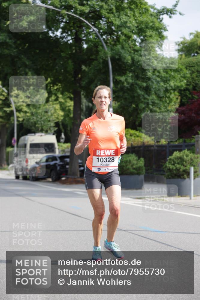 15.06.2025 - REWE Women's Run Jannik Wohlers http://msf.ph/oto/7955730 15.06.2025 08:51:18 Laufen 10328 meine-sportfotos.de