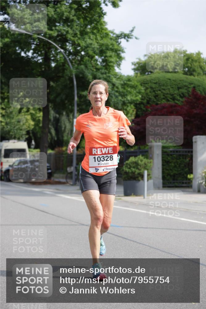 15.06.2025 - REWE Women's Run Jannik Wohlers http://msf.ph/oto/7955754 15.06.2025 08:51:19 Laufen 10328 meine-sportfotos.de