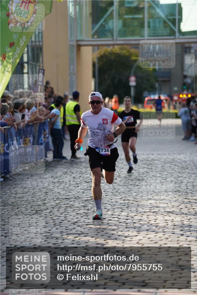 13.06.2025 - Holstenköstenlauf Felixshl http://msf.ph/oto/7955755 13.06.2025 19:46:20 Laufen 3738, 3971 meine-sportfotos.de