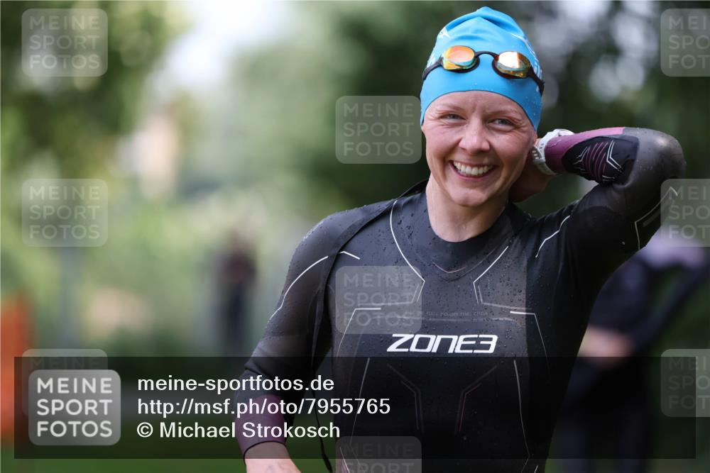 15.06.2025 - 7 Türme Triathlon Michael Strokosch http://msf.ph/oto/7955765 15.06.2025 12:33:44 Schwimmen 391, 415, 433, 603, 667, 675 meine-sportfotos.de