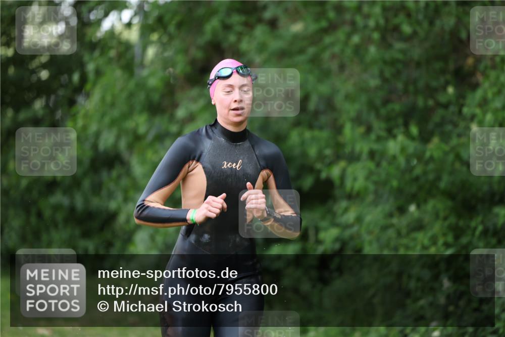 15.06.2025 - 7 Türme Triathlon Michael Strokosch http://msf.ph/oto/7955800 15.06.2025 12:33:49 Schwimmen 391, 415, 433, 603, 667, 675 meine-sportfotos.de