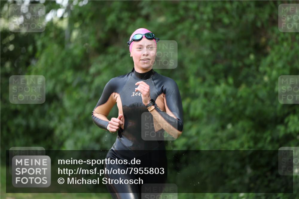 15.06.2025 - 7 Türme Triathlon Michael Strokosch http://msf.ph/oto/7955803 15.06.2025 12:33:50 Schwimmen 415, 433, 603, 667, 675 meine-sportfotos.de