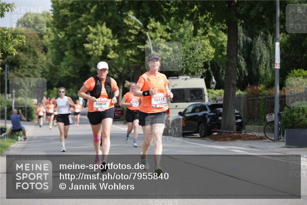 15.06.2025 - REWE Women's Run Jannik Wohlers http://msf.ph/oto/7955840 15.06.2025 08:51:24 Laufen 10808, 30443, 10417 meine-sportfotos.de