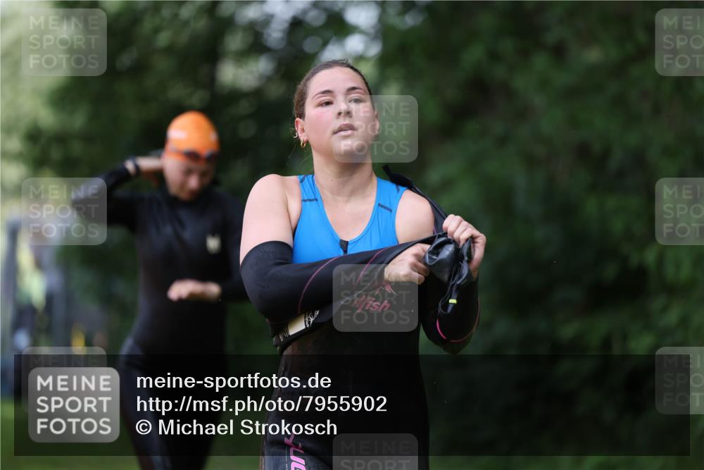 15.06.2025 - 7 Türme Triathlon Michael Strokosch http://msf.ph/oto/7955902 15.06.2025 12:34:31 Schwimmen 352, 359, 403, 482, 535, 547, 576 meine-sportfotos.de