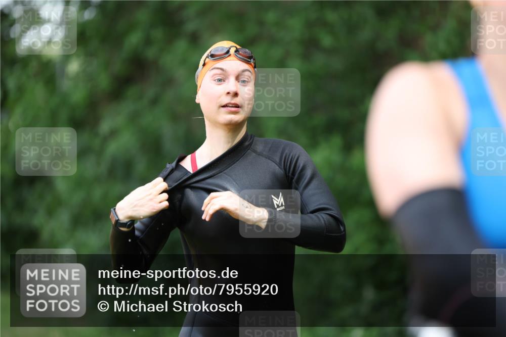 15.06.2025 - 7 Türme Triathlon Michael Strokosch http://msf.ph/oto/7955920 15.06.2025 12:34:33 Schwimmen 352, 359, 403, 482, 535, 547, 576 meine-sportfotos.de