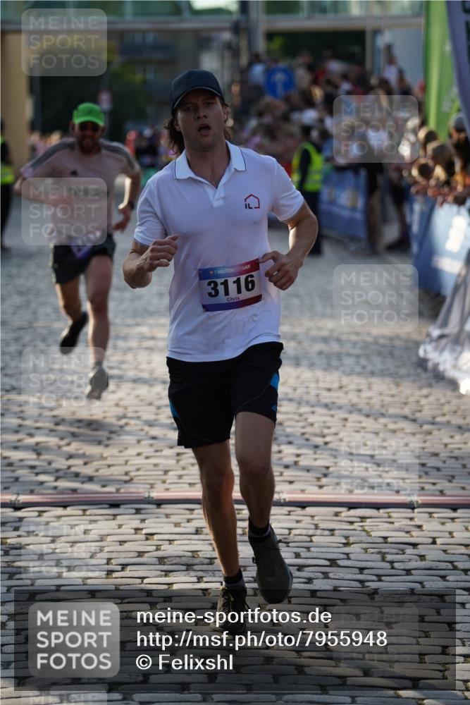 13.06.2025 - Holstenköstenlauf Felixshl http://msf.ph/oto/7955948 13.06.2025 19:46:42 Laufen 2461, 2568, 3116, 3706 meine-sportfotos.de