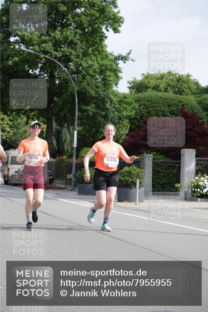 15.06.2025 - REWE Women's Run Jannik Wohlers http://msf.ph/oto/7955955 15.06.2025 08:51:29 Laufen 10628, 10443 meine-sportfotos.de