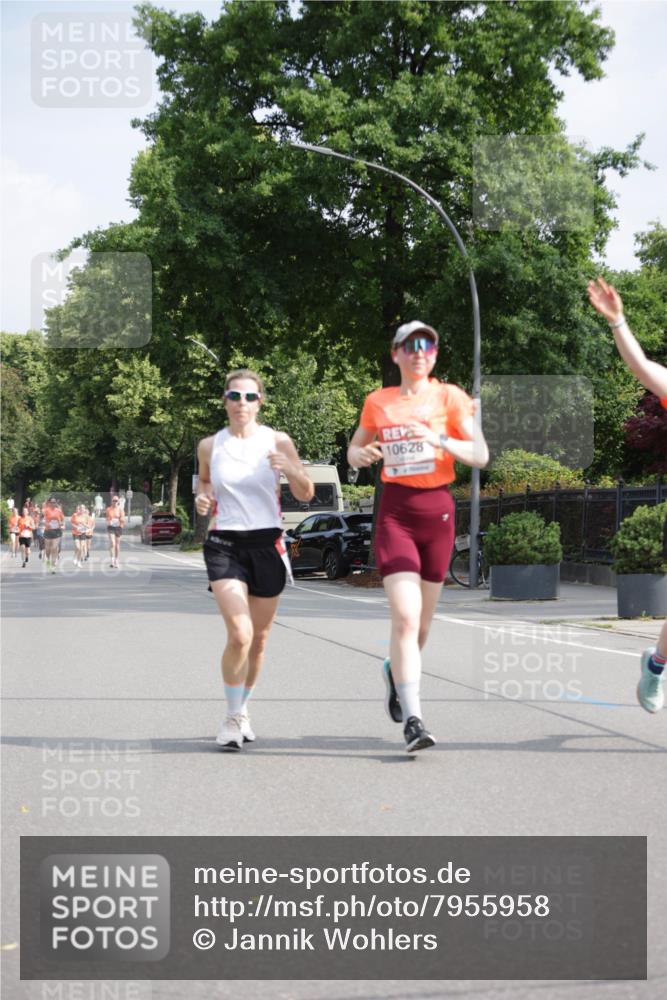 15.06.2025 - REWE Women's Run Jannik Wohlers http://msf.ph/oto/7955958 15.06.2025 08:51:30 Laufen 10628 meine-sportfotos.de