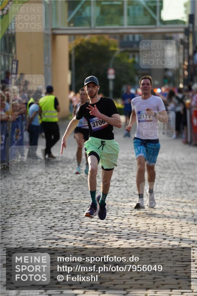 13.06.2025 - Holstenköstenlauf Felixshl http://msf.ph/oto/7956049 13.06.2025 19:46:48 Laufen 2171, 2461, 2632, 3706 meine-sportfotos.de